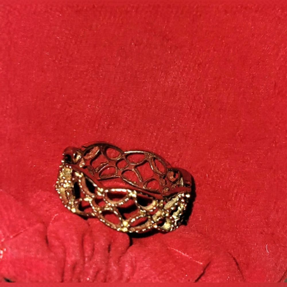 Womens  rose gold tone ring
